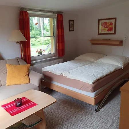 Apartment Am Wald *